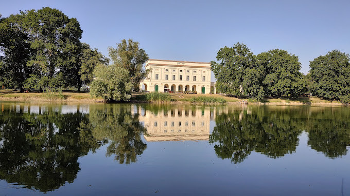 Lovecký zámeček Pohansko a slovanské hraště 10